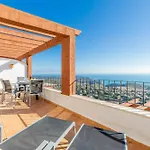 180-degrees Sea View With Pool *
