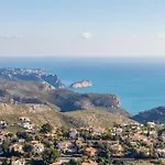 Apartment 180-degrees Sea View With Pool