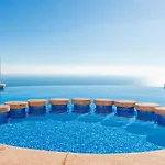 דירה 180-degrees Sea View With Pool *