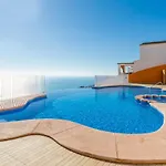 180-degrees Sea View With Pool דירה *