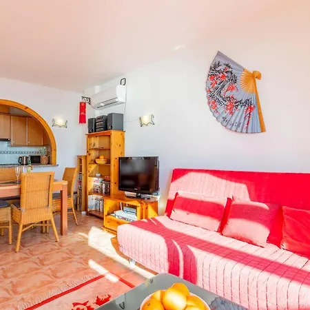 180-degrees Sea View With Pool Apartament