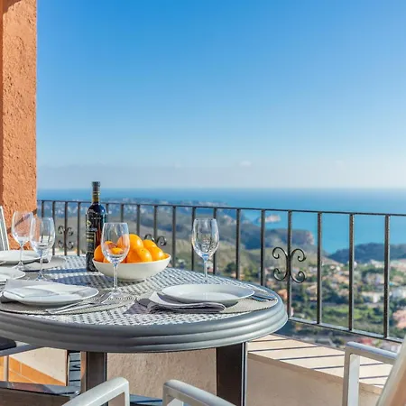 180-degrees Sea View With Pool *