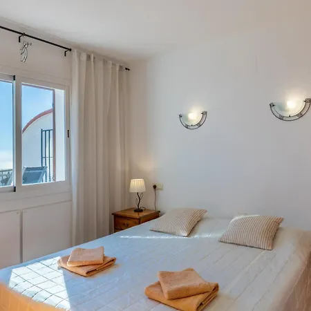 180-degrees Sea View With Pool 贝尼塔切利