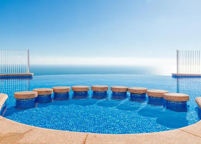 Apartament 180-degrees Sea View With Pool *