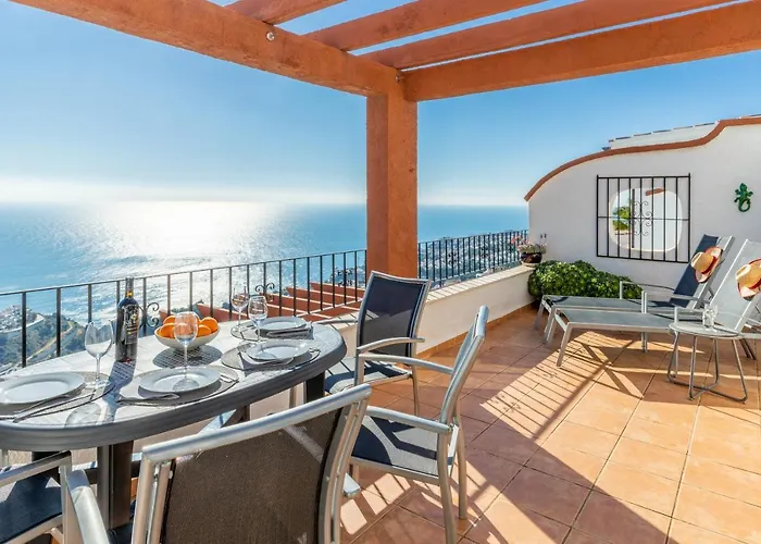 180-degrees Sea View With Pool Apartament *