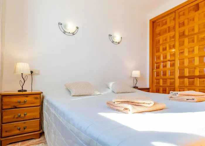 180-degrees Sea View With Pool Apartament *