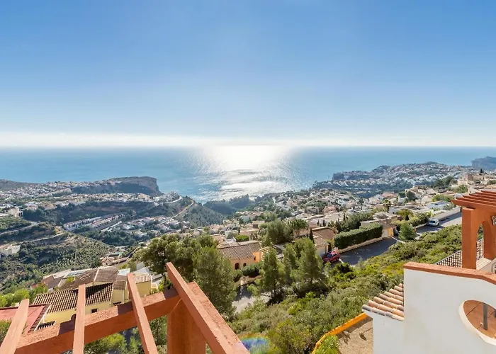 180-degrees Sea View With Pool Apartament